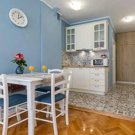 Apartamento Dara Auf Zadars Historischer Halbinsel Zadar